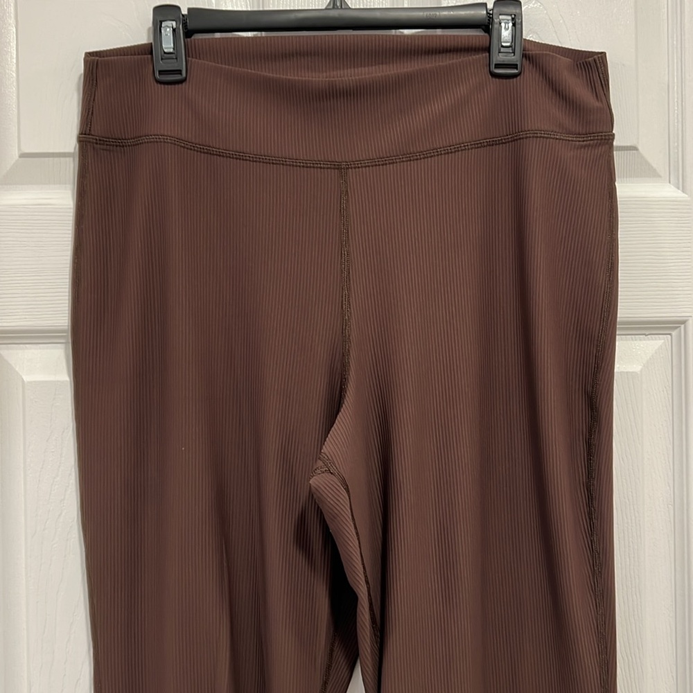 Old Navy PowerSoft Brown Rib Flare Leggings - Picture 2 of 4